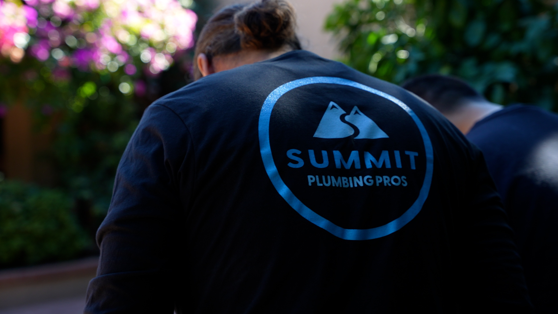 summit plumbing pros of Utah crew member working